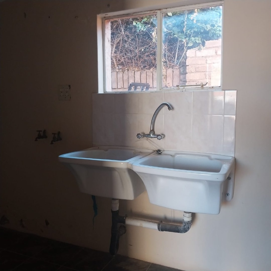 3 Bedroom Property for Sale in Rhodesdene Northern Cape